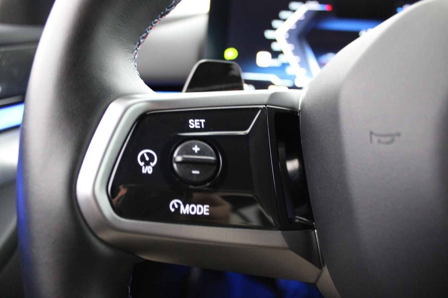 BMW i5 M60 vaihtoauto