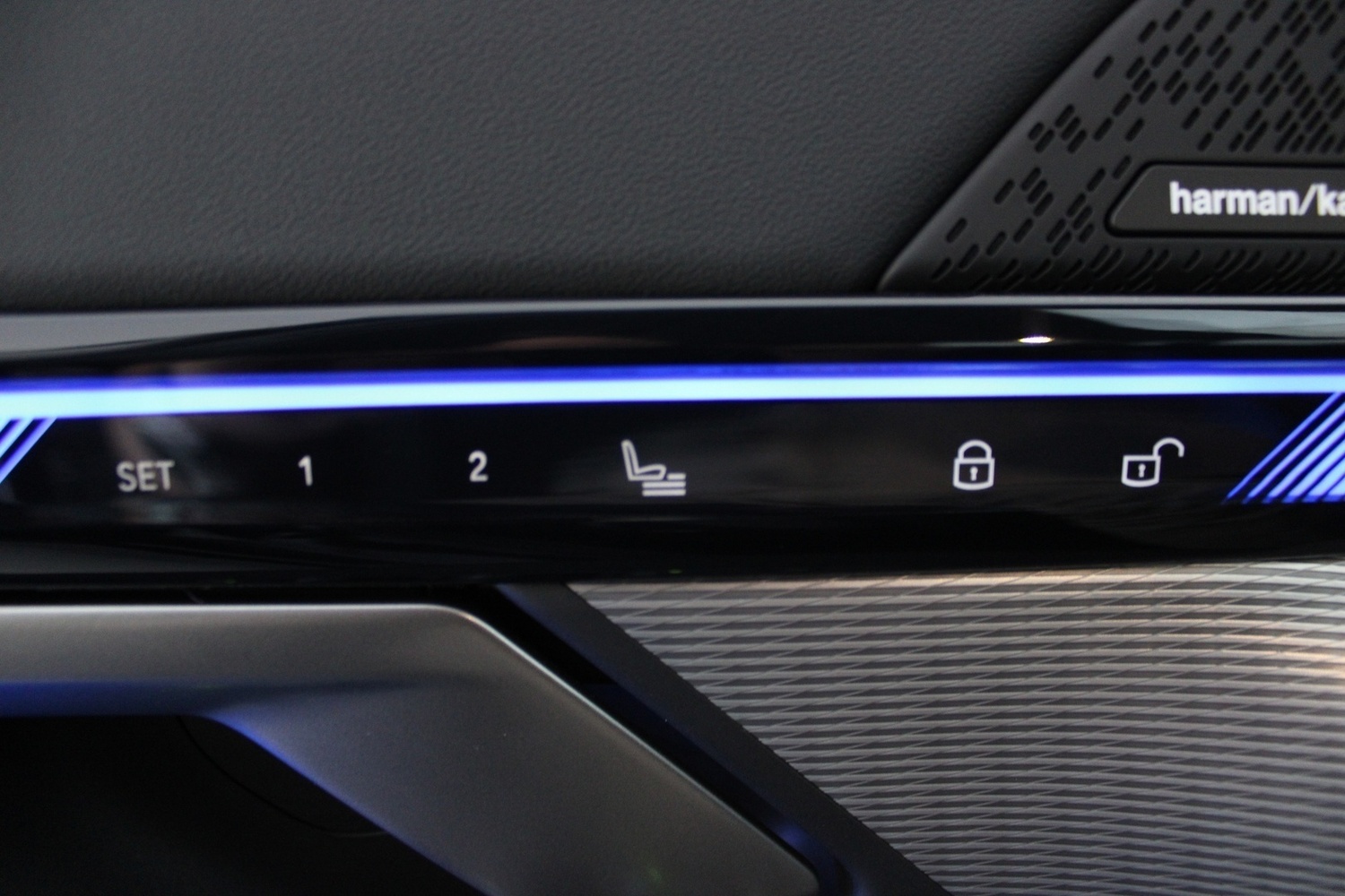 BMW i5 M60 vaihtoauto