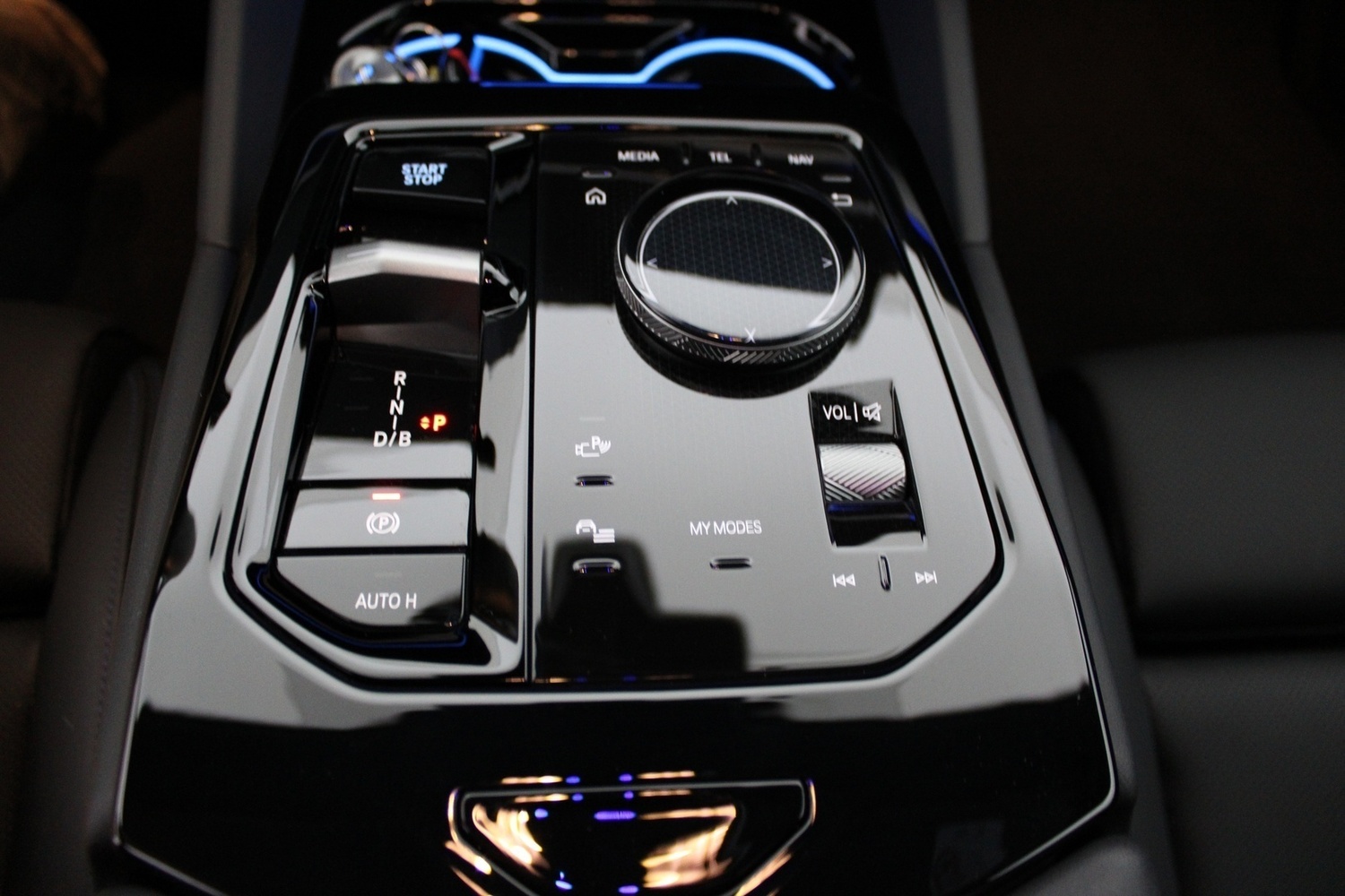 BMW i5 M60 vaihtoauto