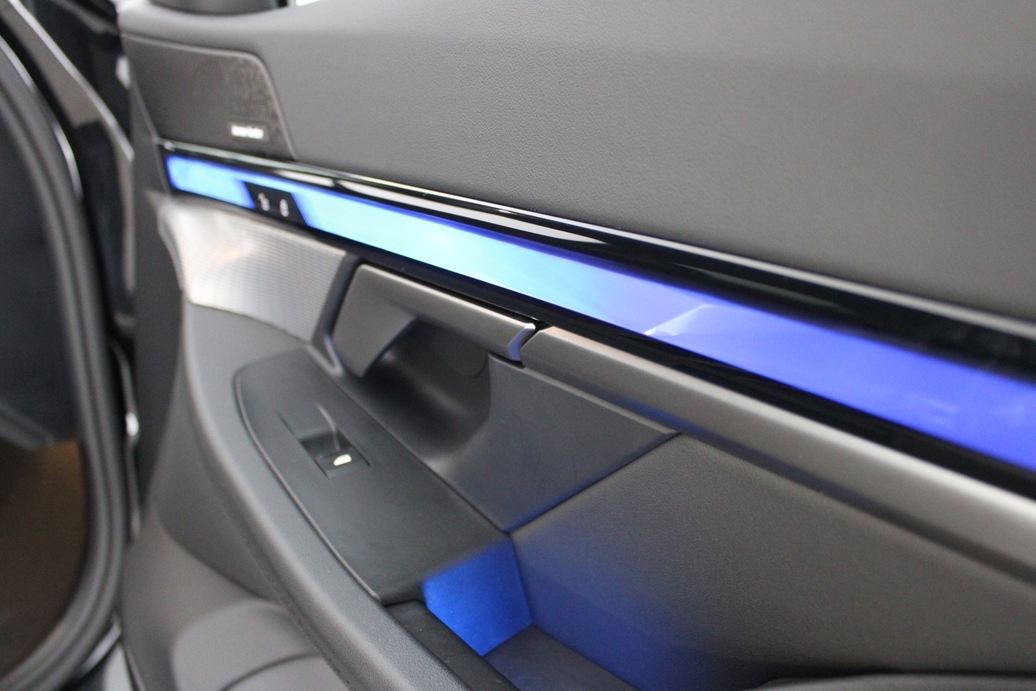 BMW i5 M60 vaihtoauto