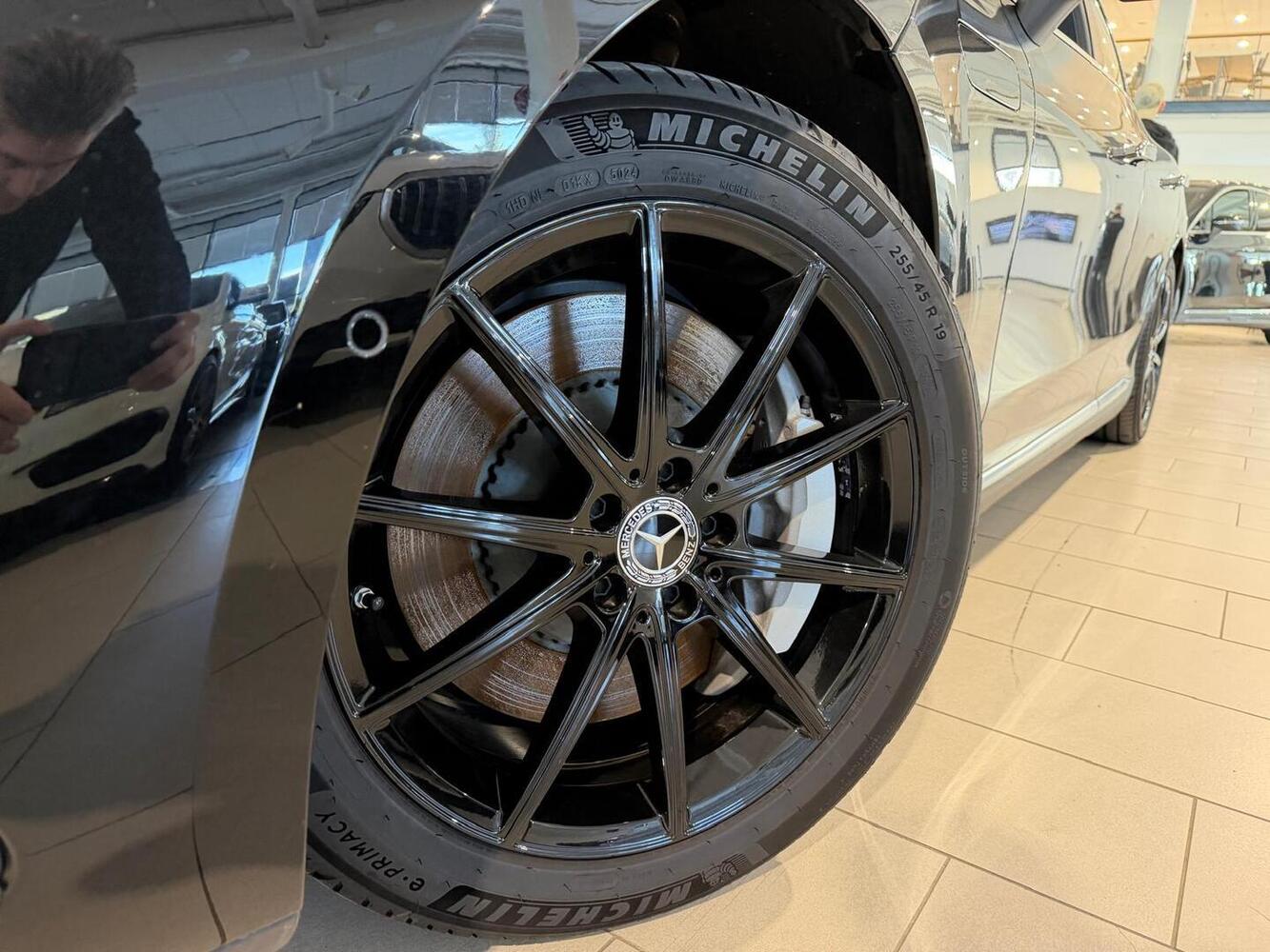 Mercedes-Benz EQE vaihtoauto