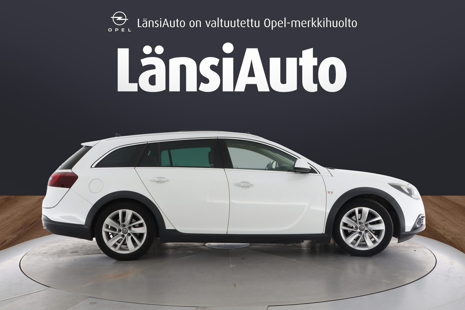Opel Insignia vaihtoauto
