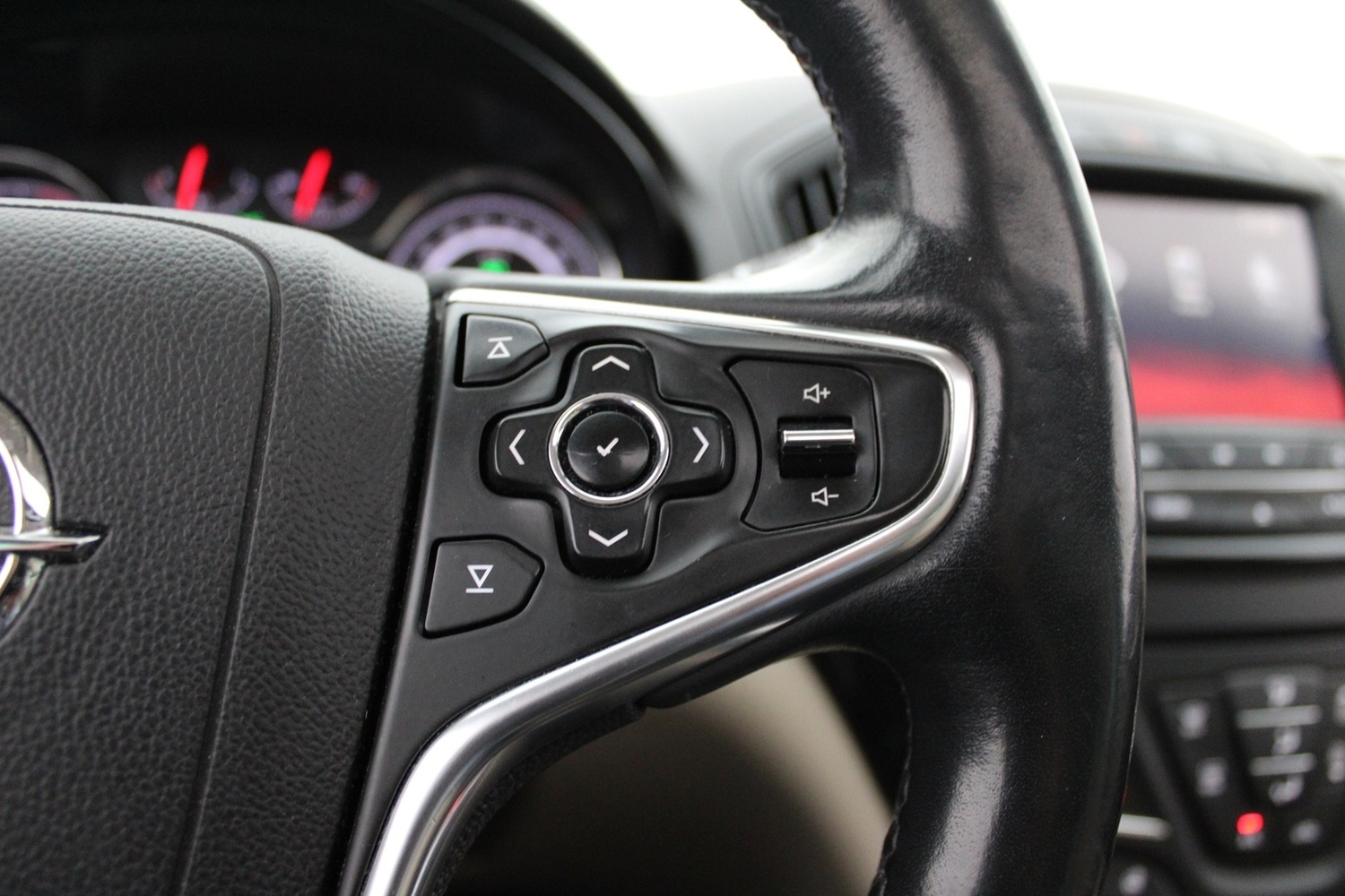 Opel Insignia vaihtoauto