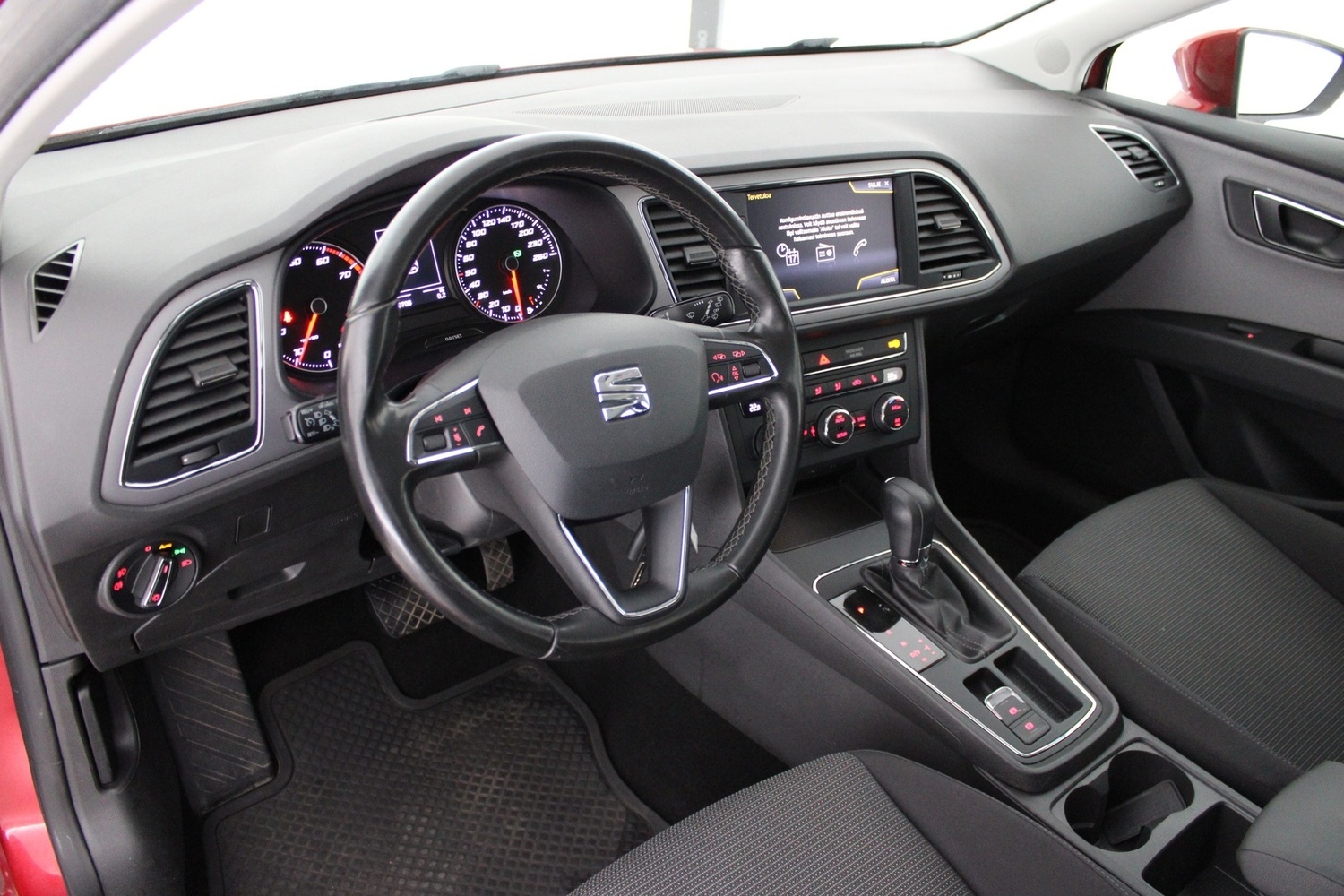 SEAT Leon ST vaihtoauto