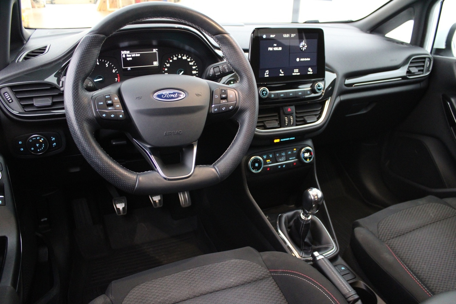 Ford Fiesta vaihtoauto