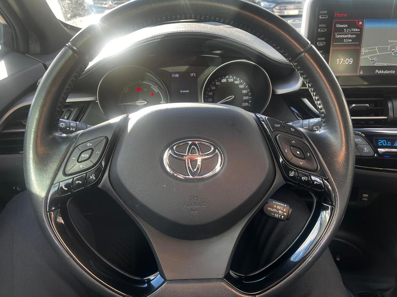 Toyota C-HR vaihtoauto