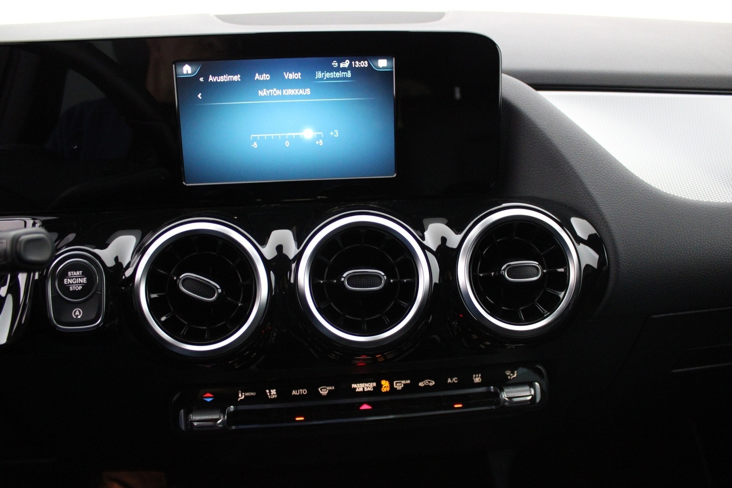 Mercedes-Benz GLA vaihtoauto