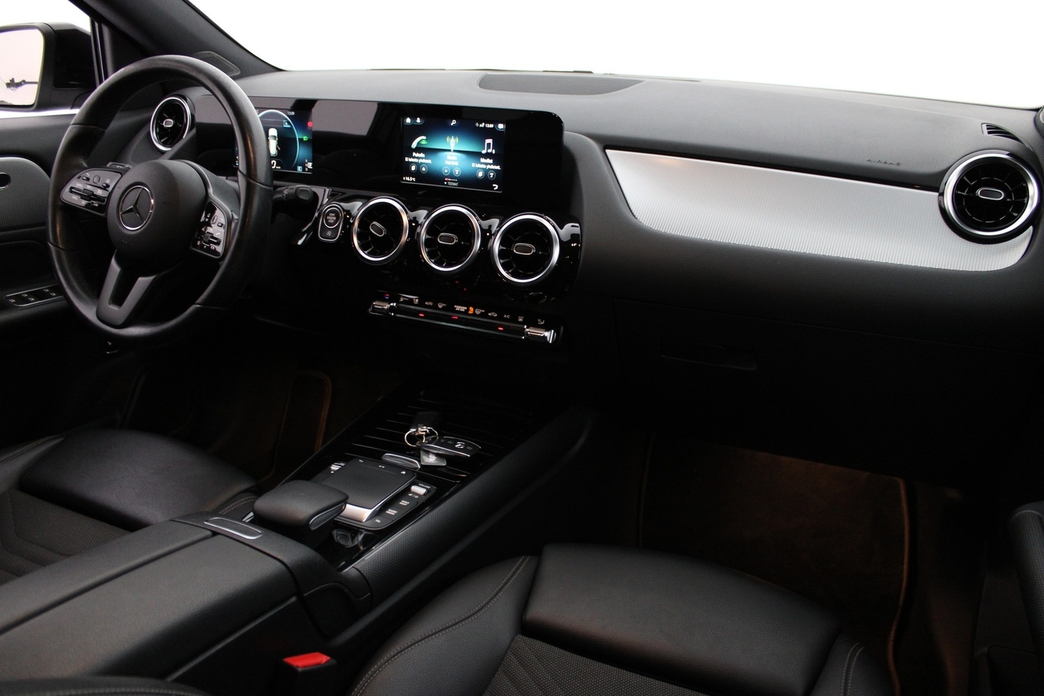 Mercedes-Benz GLA vaihtoauto