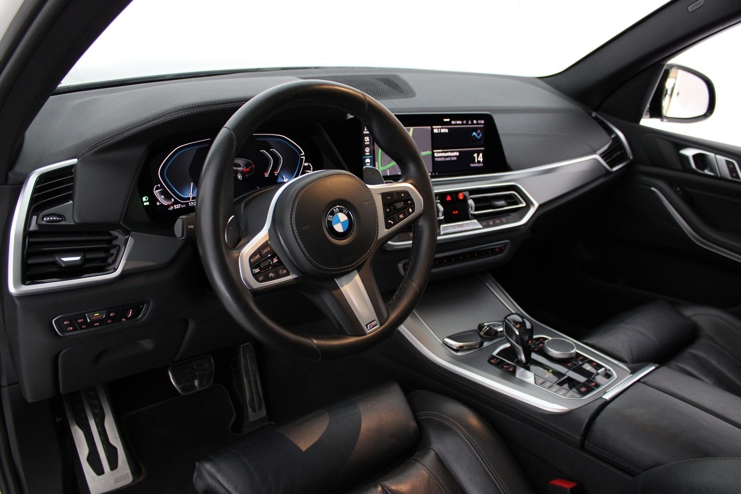 BMW X5 vaihtoauto