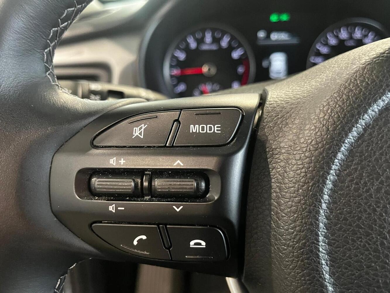 Kia Rio vaihtoauto