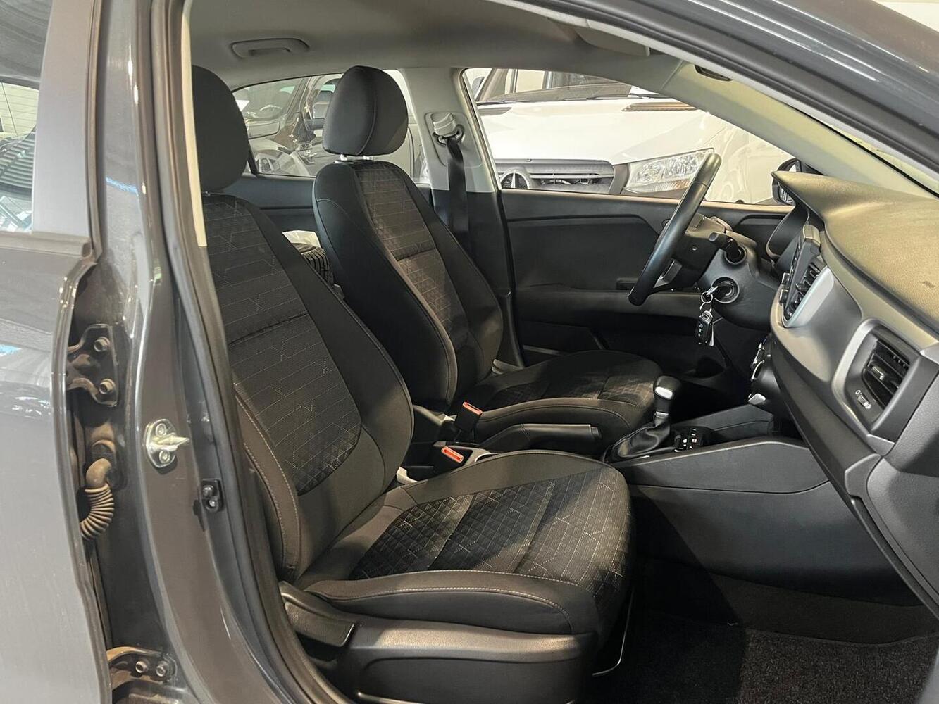 Kia Rio vaihtoauto