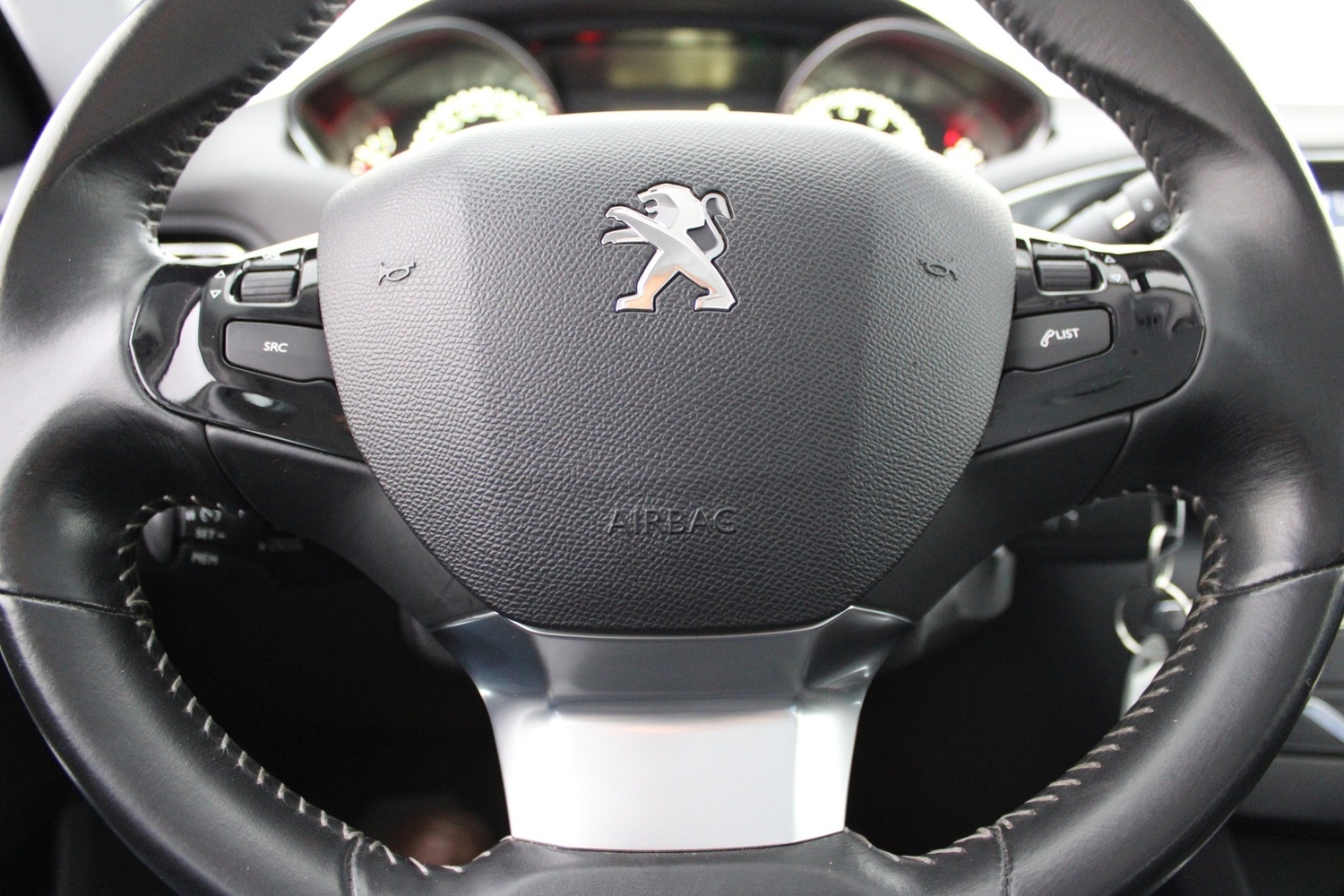 Peugeot 308 vaihtoauto