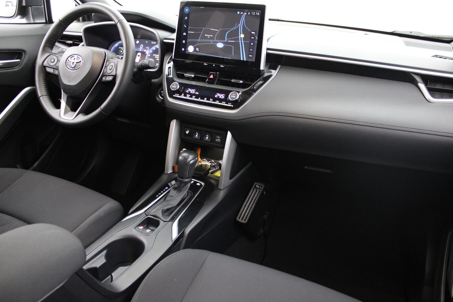 Toyota Corolla Cross vaihtoauto