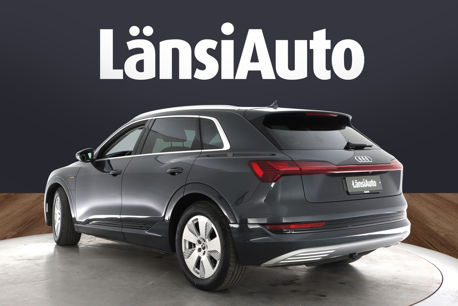 Audi e-tron vaihtoauto