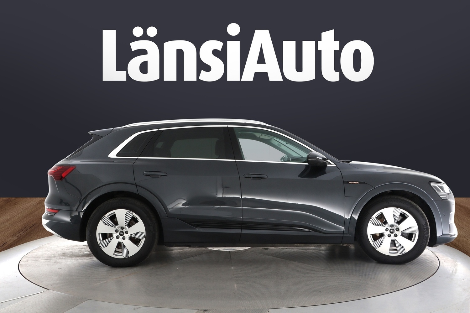 Audi e-tron vaihtoauto