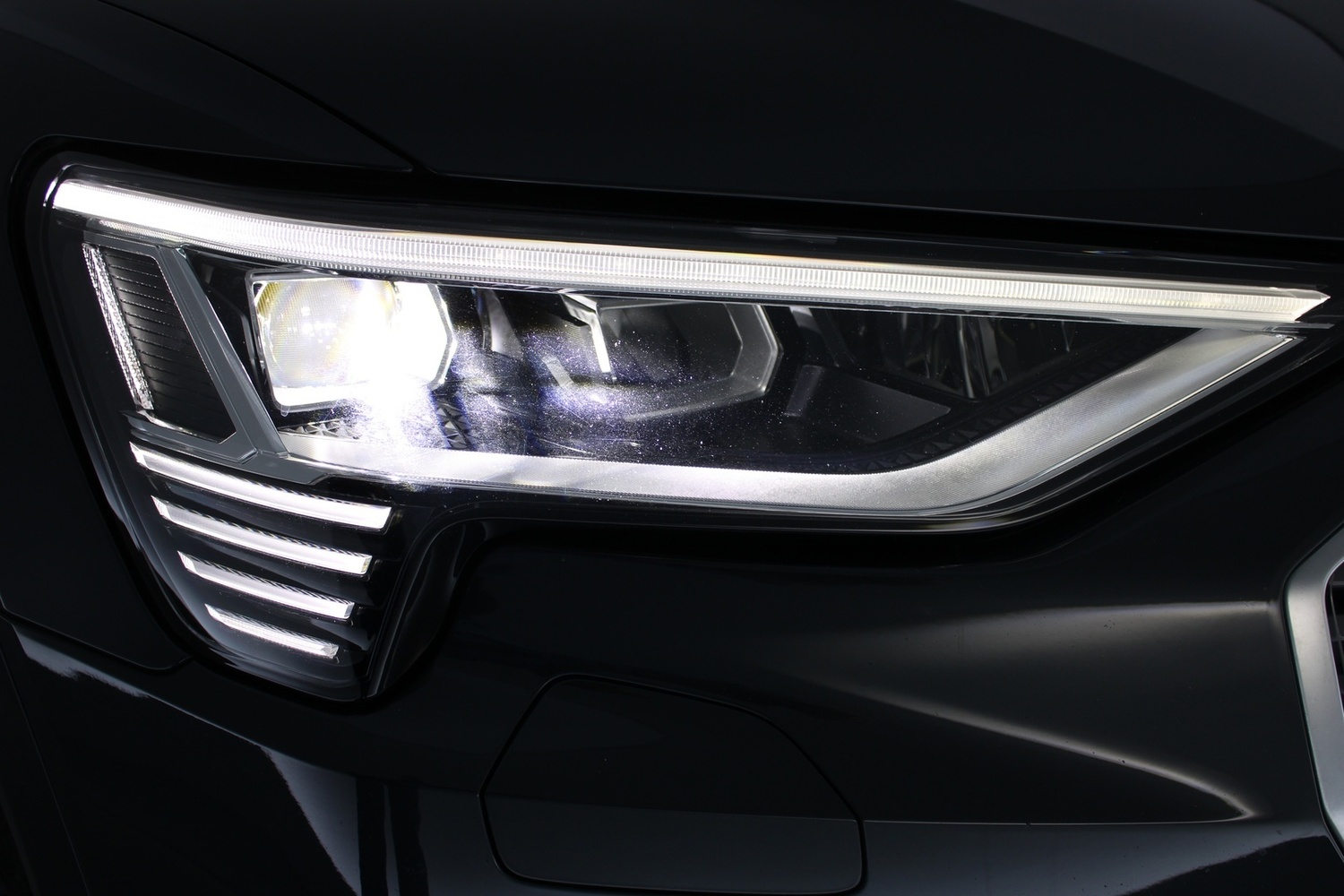 Audi e-tron vaihtoauto
