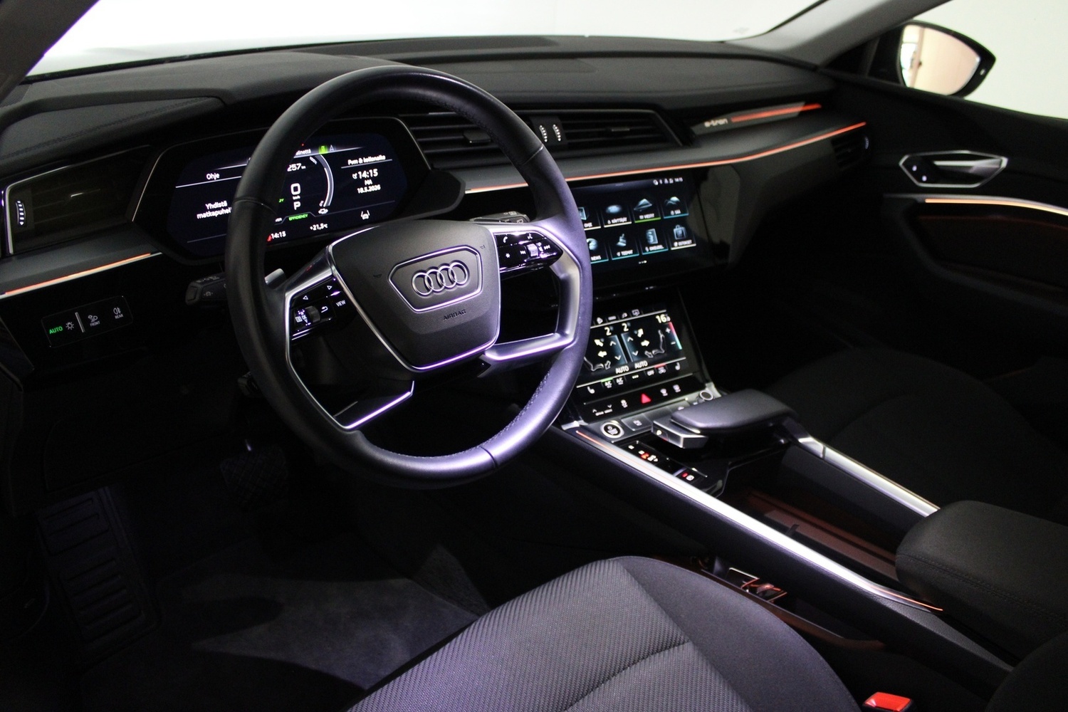 Audi e-tron vaihtoauto