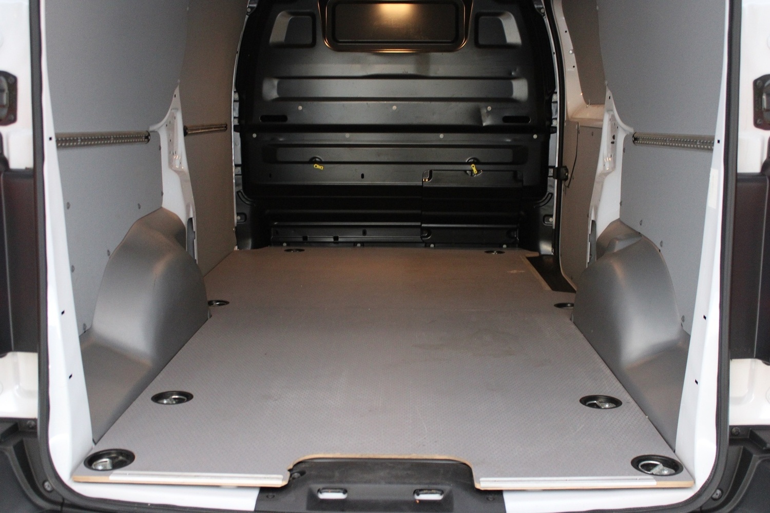 Opel Vivaro vaihtoauto