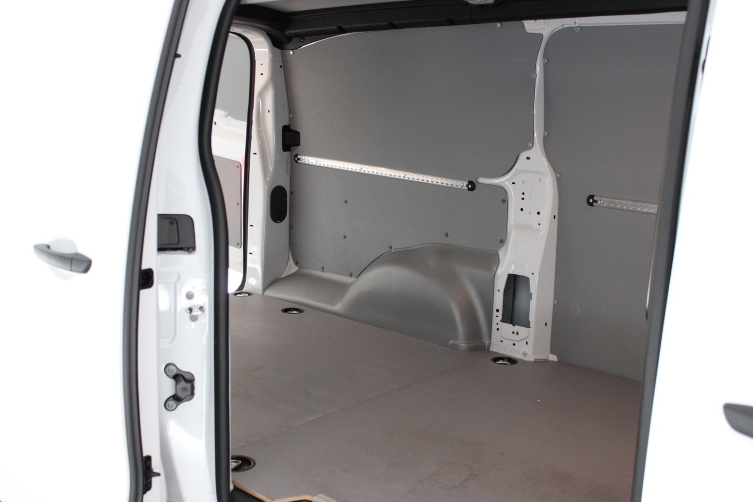 Opel Vivaro vaihtoauto