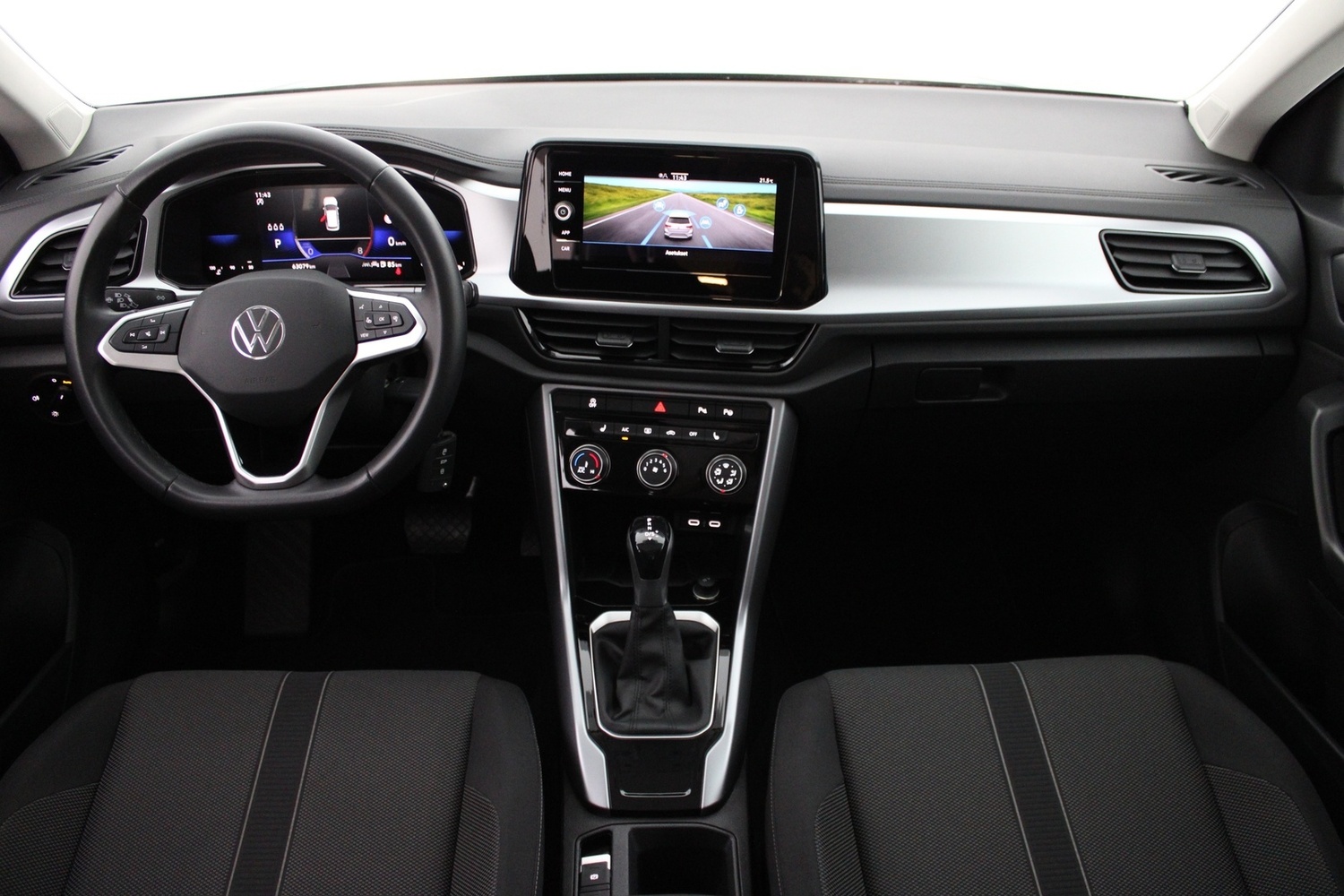 Volkswagen T-Roc vaihtoauto