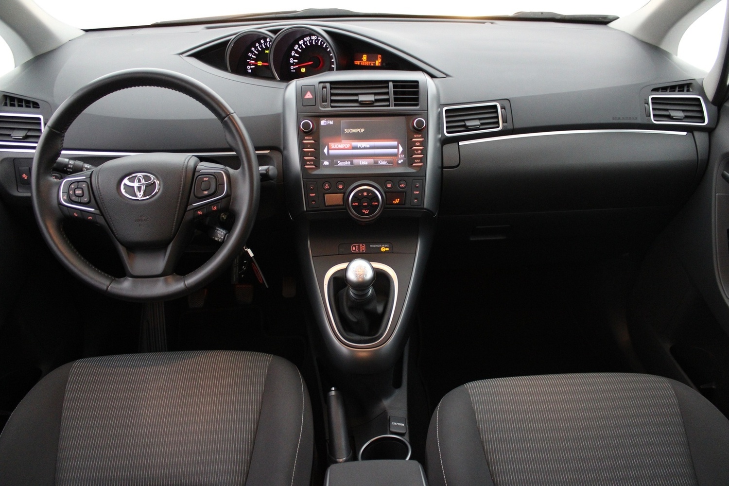 Toyota Verso vaihtoauto