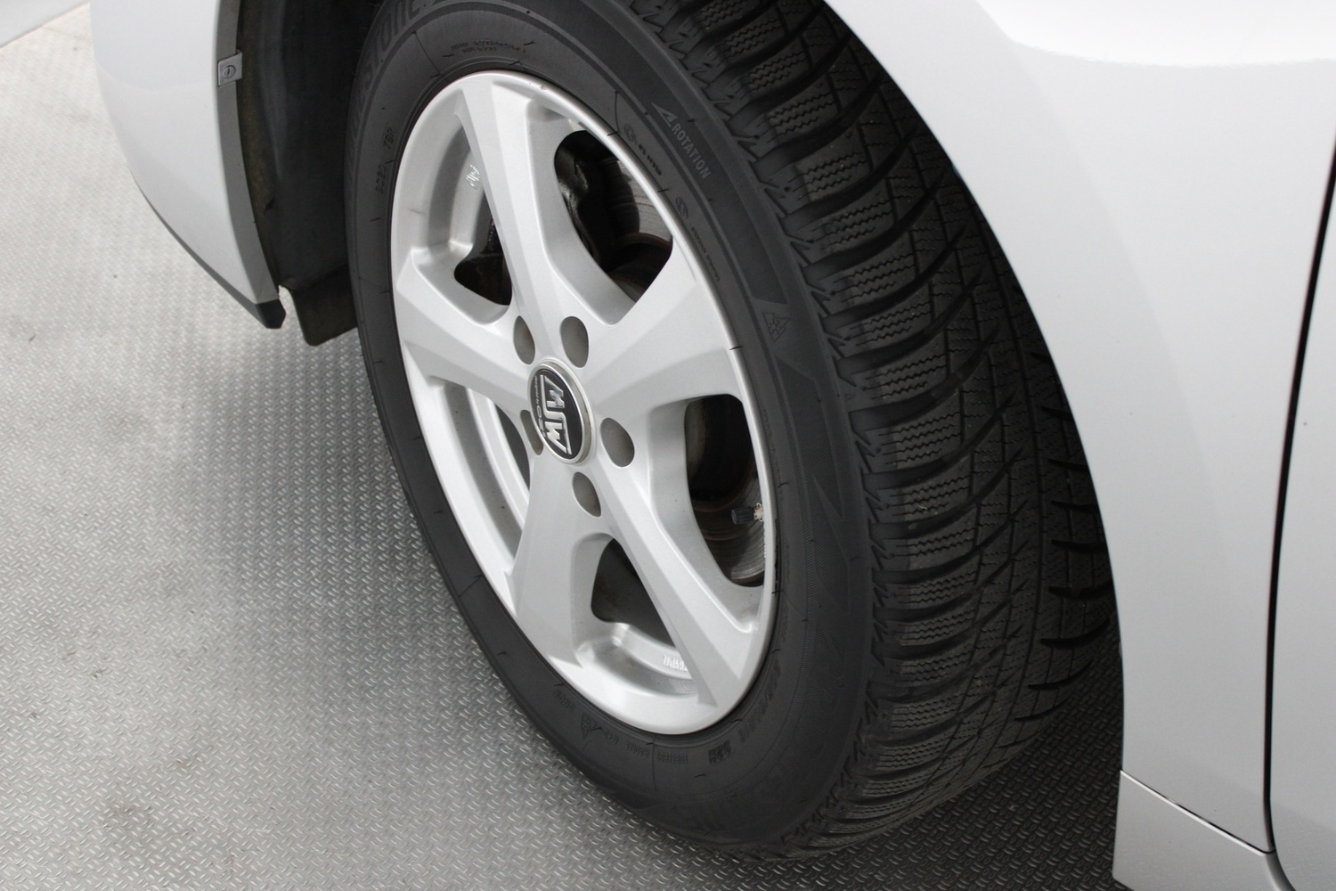 Toyota Verso vaihtoauto