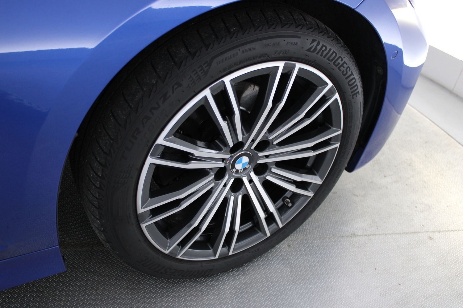 BMW 320 vaihtoauto