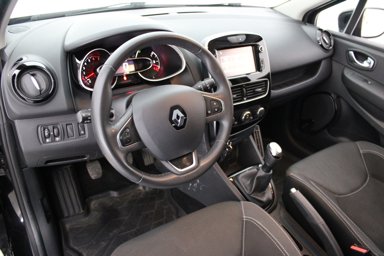 Renault Clio vaihtoauto