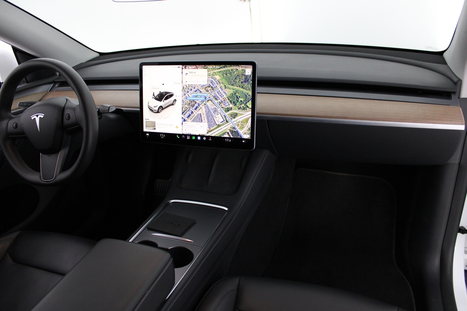 Tesla Model Y vaihtoauto