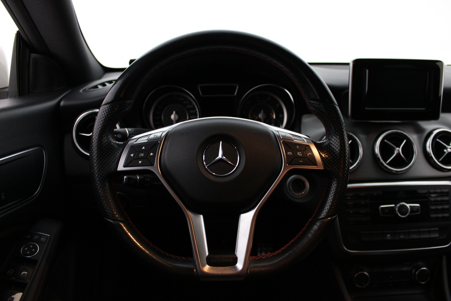 Mercedes-Benz CLA vaihtoauto