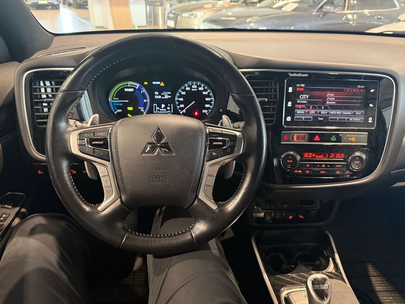 Mitsubishi Outlander PHEV vaihtoauto
