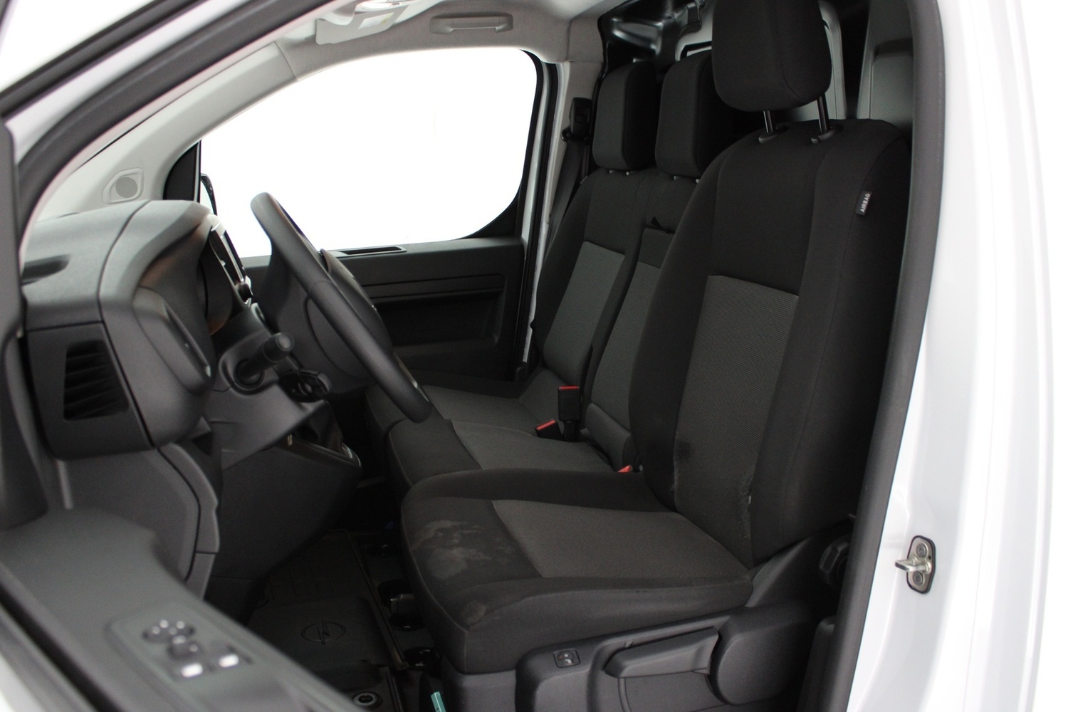 Opel Vivaro vaihtoauto