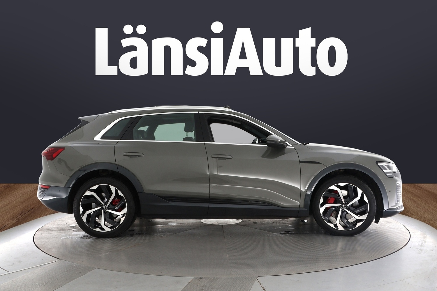 Audi Q8 e-tron vaihtoauto