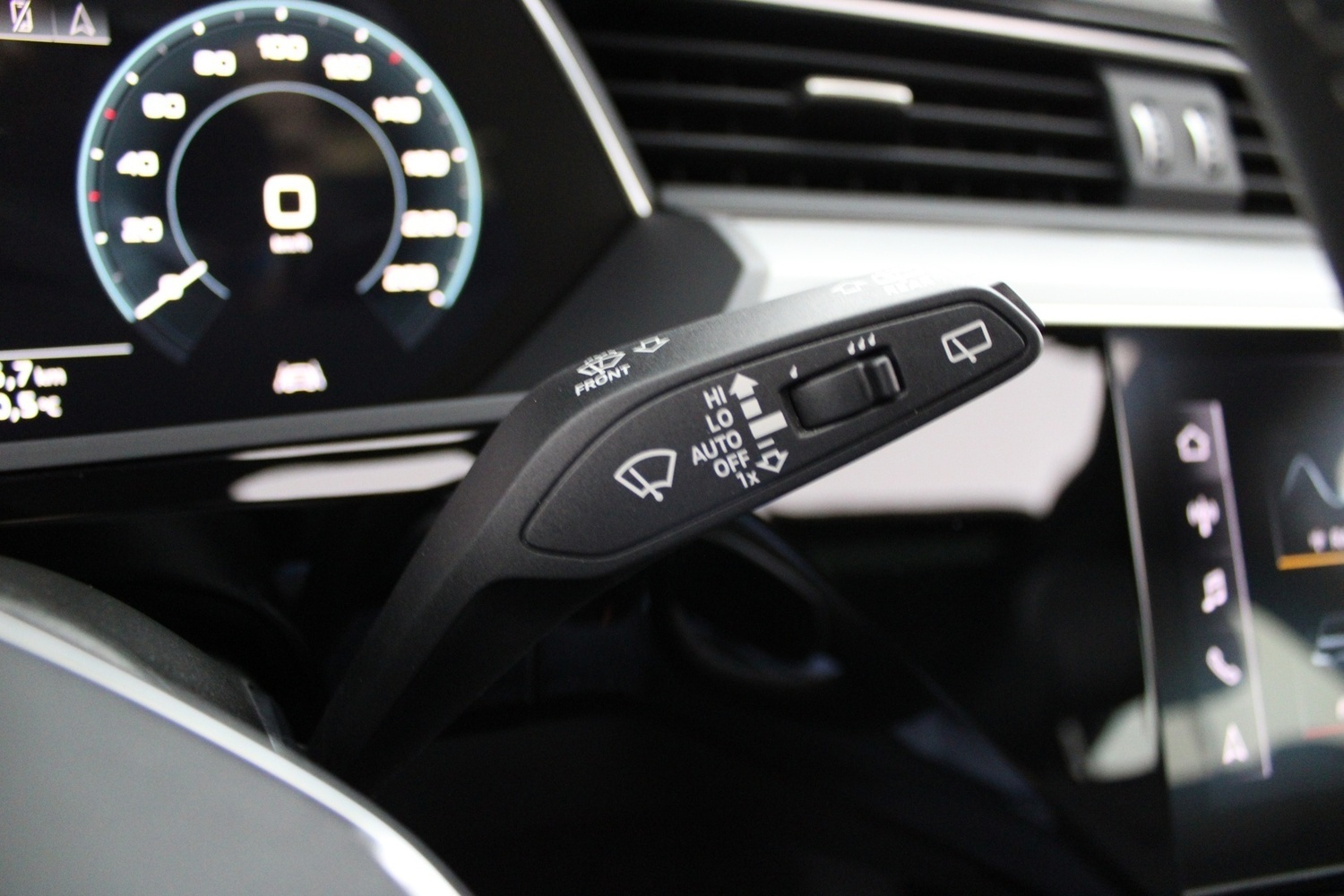 Audi Q8 e-tron vaihtoauto
