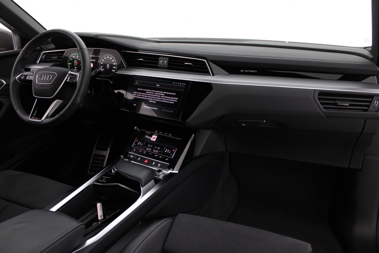 Audi Q8 e-tron vaihtoauto