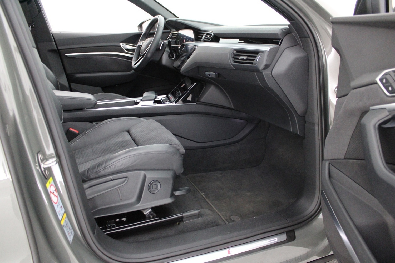 Audi Q8 e-tron vaihtoauto