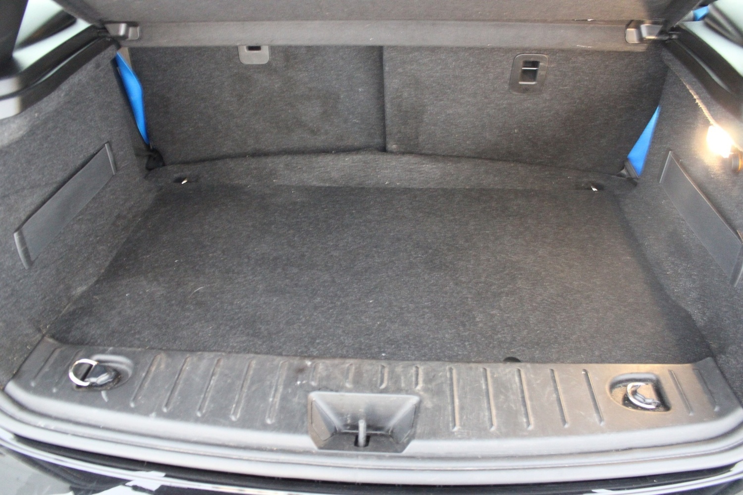 BMW i3s vaihtoauto