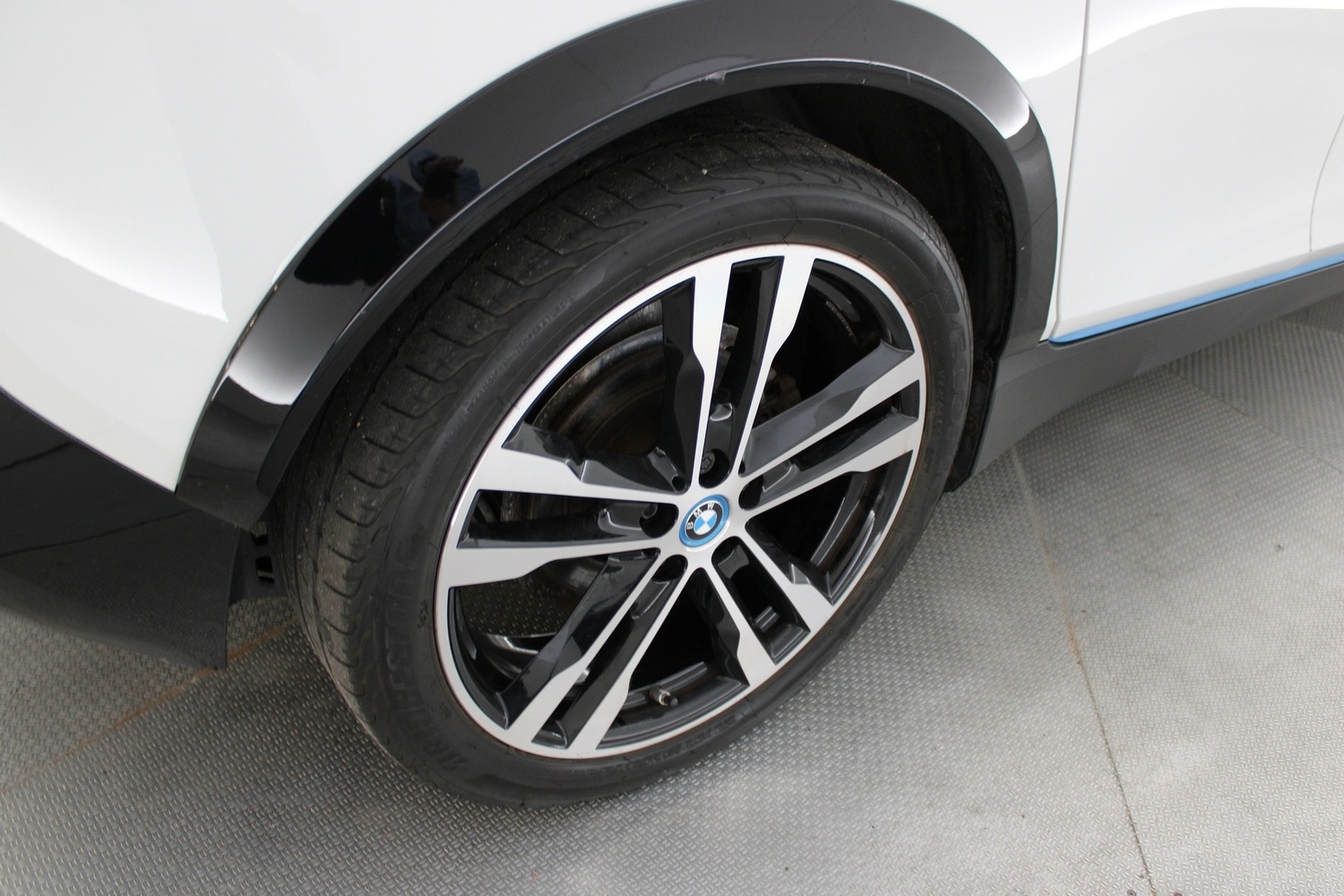 BMW i3s vaihtoauto