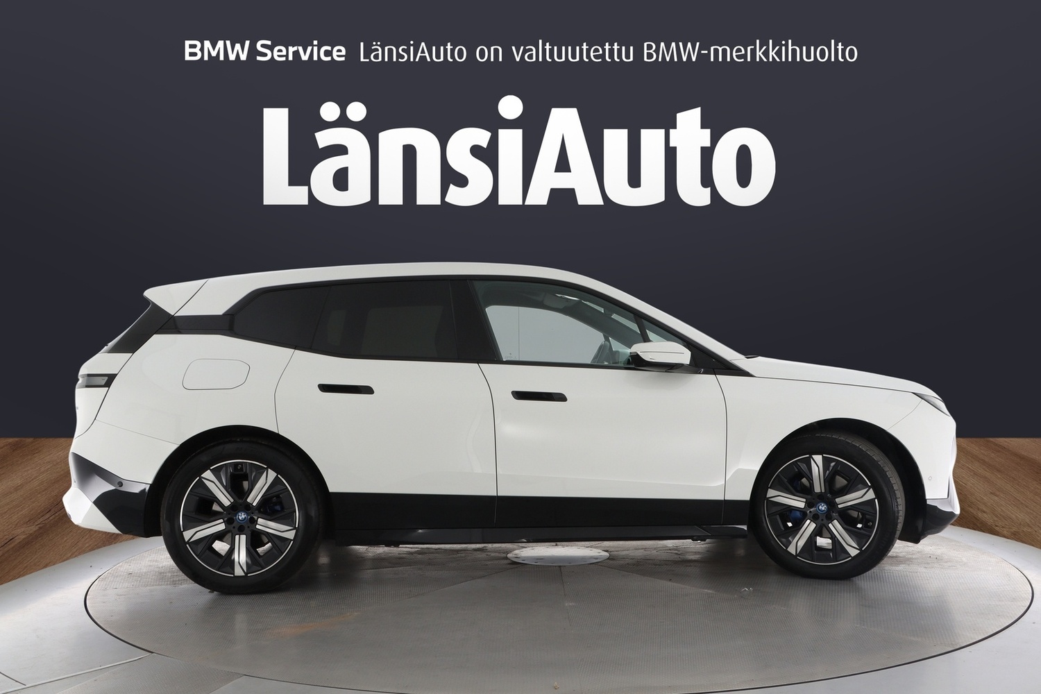 BMW iX vaihtoauto