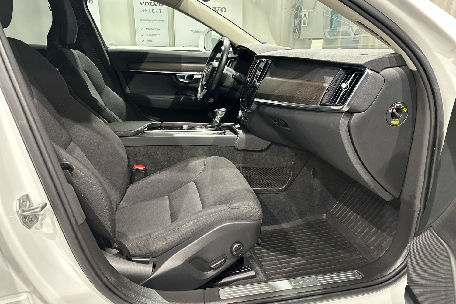 Volvo V90 Cross Country vaihtoauto