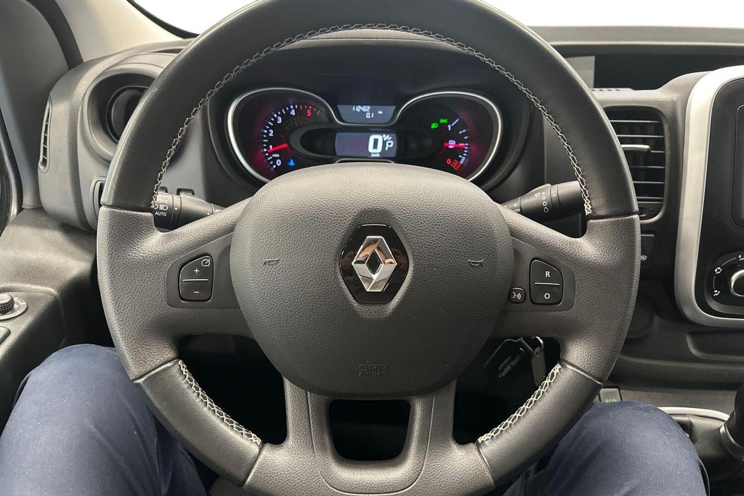Renault Trafic vaihtoauto