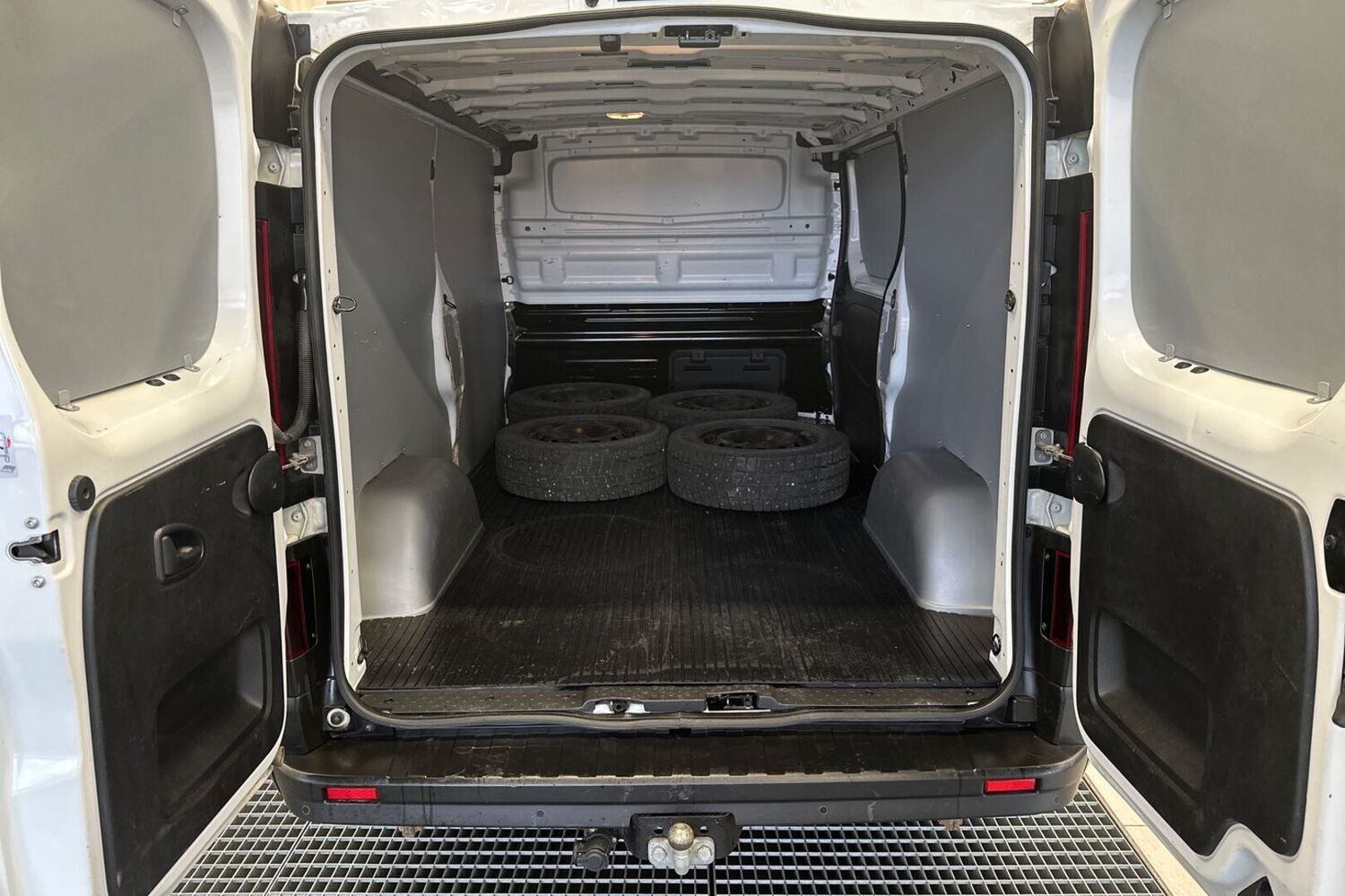 Renault Trafic vaihtoauto
