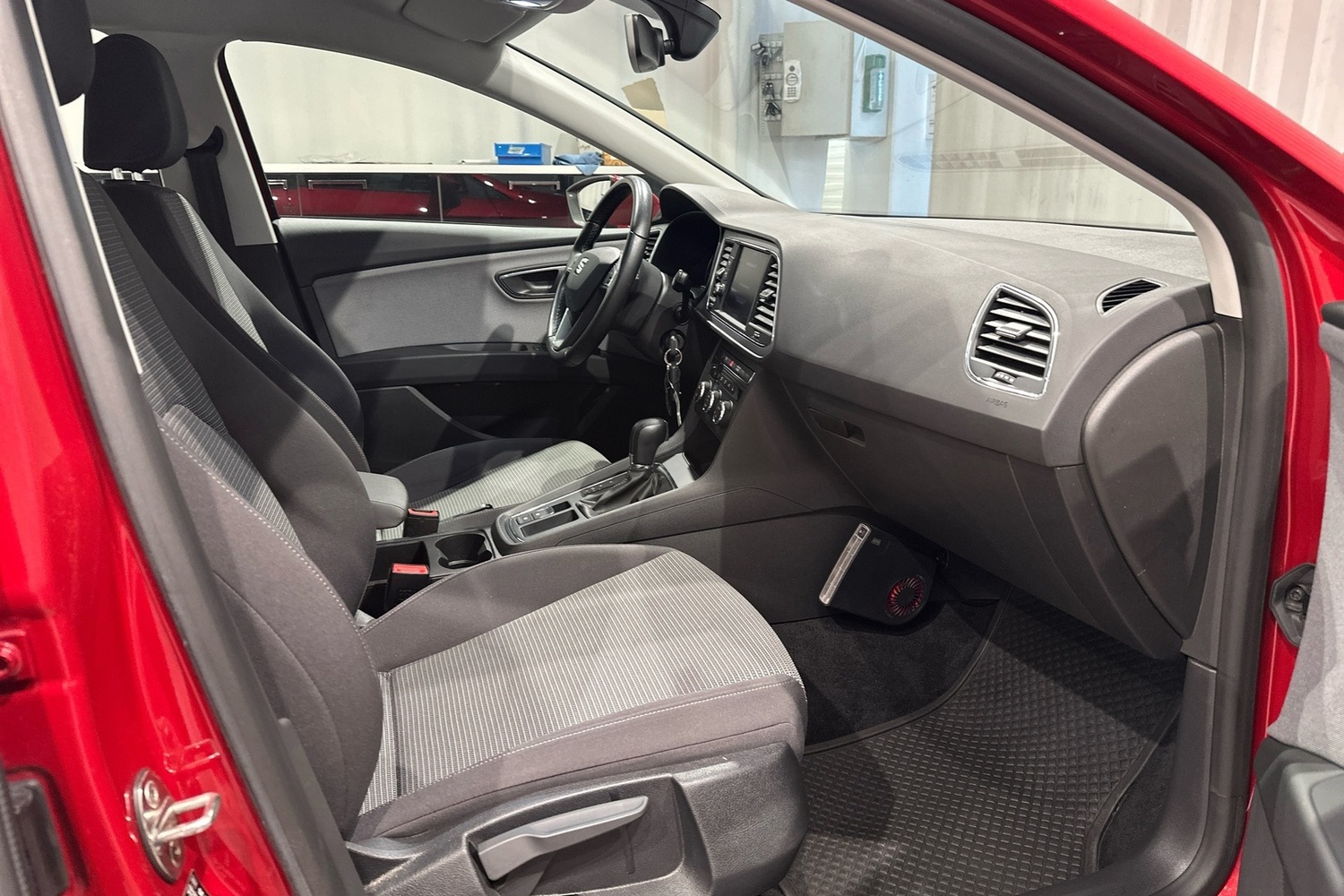 SEAT Leon ST vaihtoauto