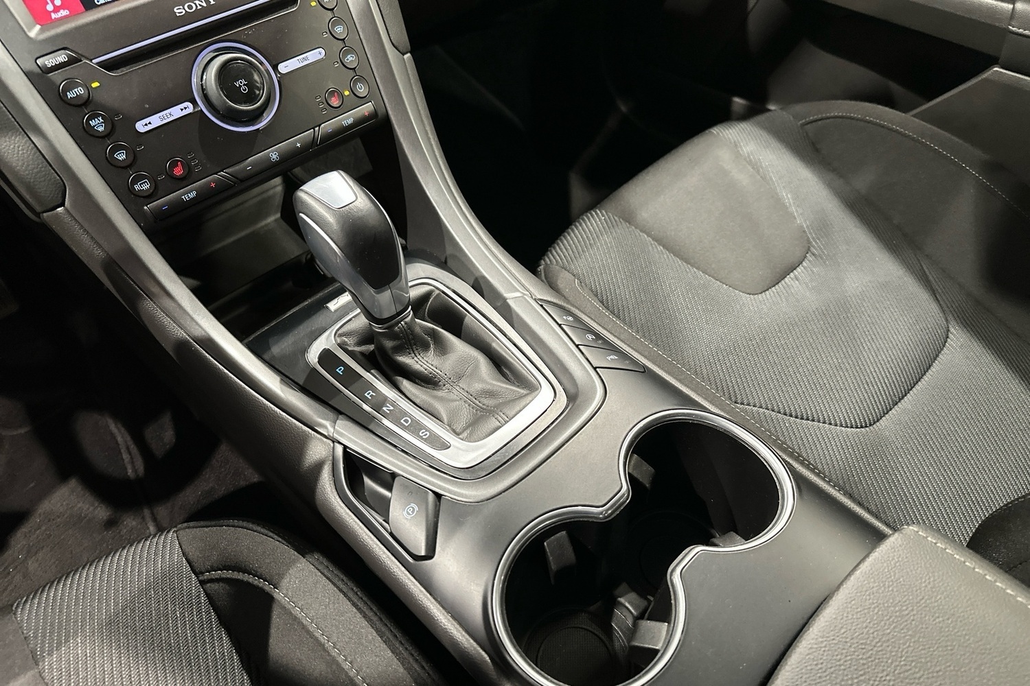 Ford Mondeo vaihtoauto