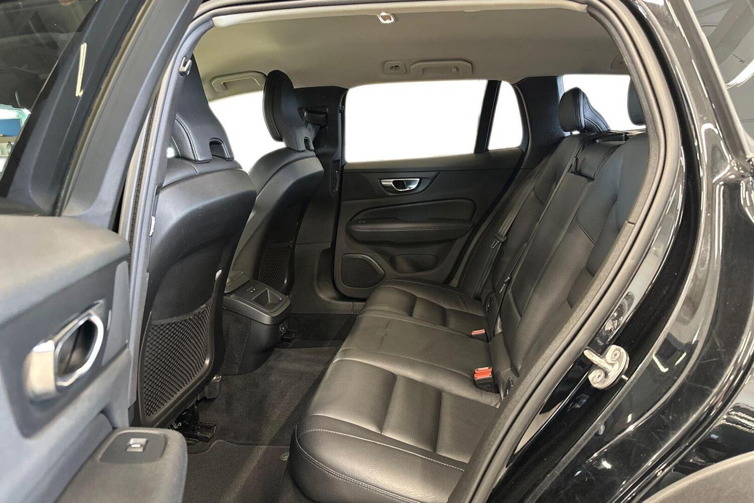 Volvo V60 Cross Country vaihtoauto