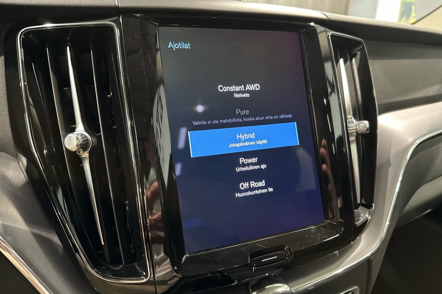 Volvo XC60 vaihtoauto
