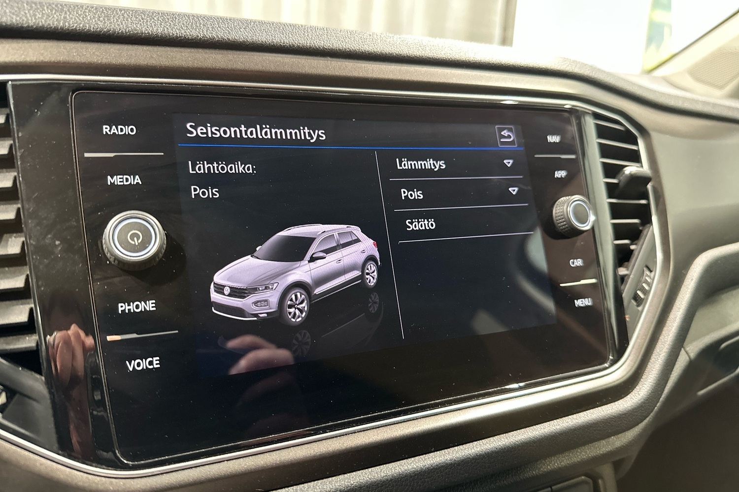 Volkswagen T-Roc vaihtoauto