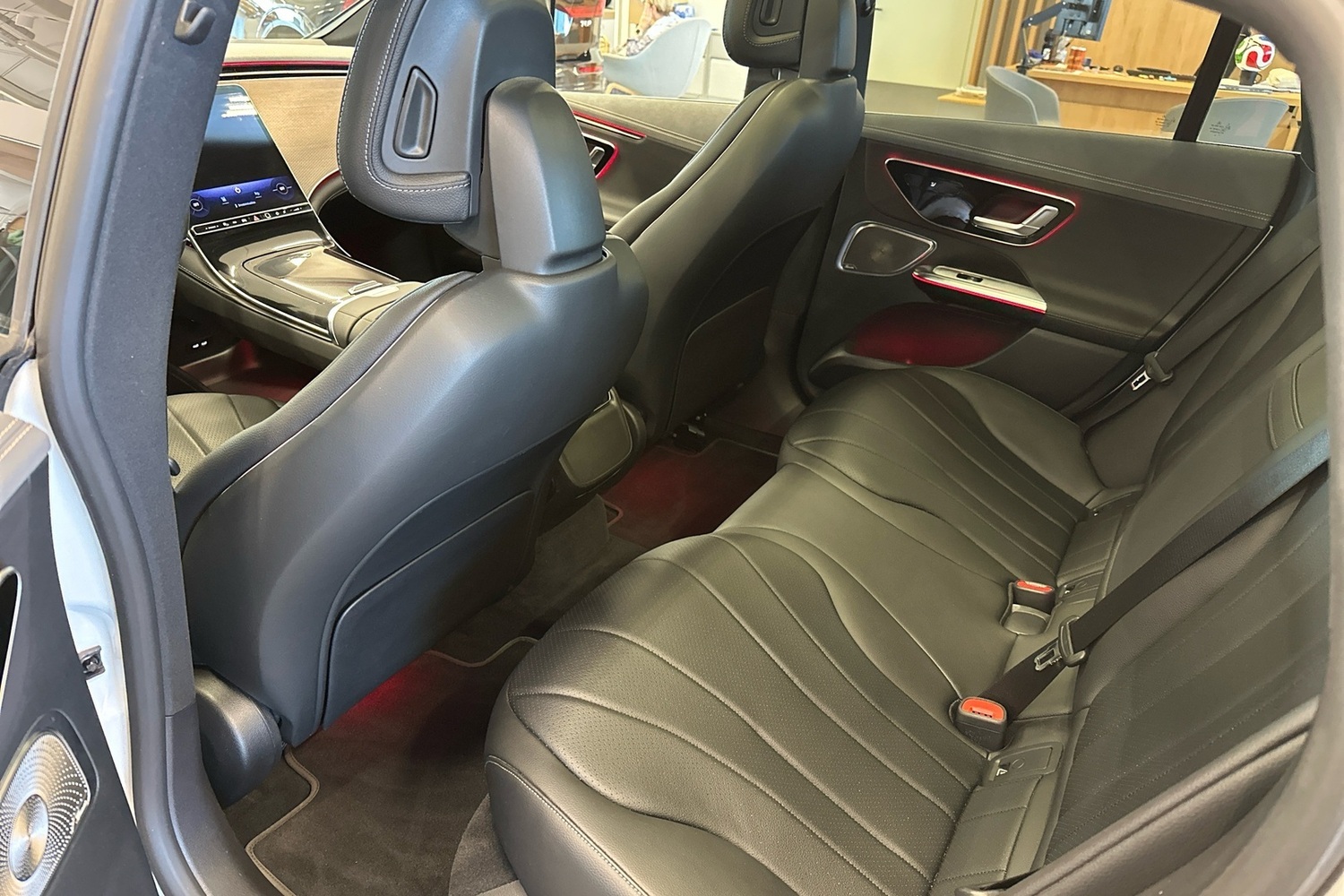 Mercedes-Benz EQE vaihtoauto