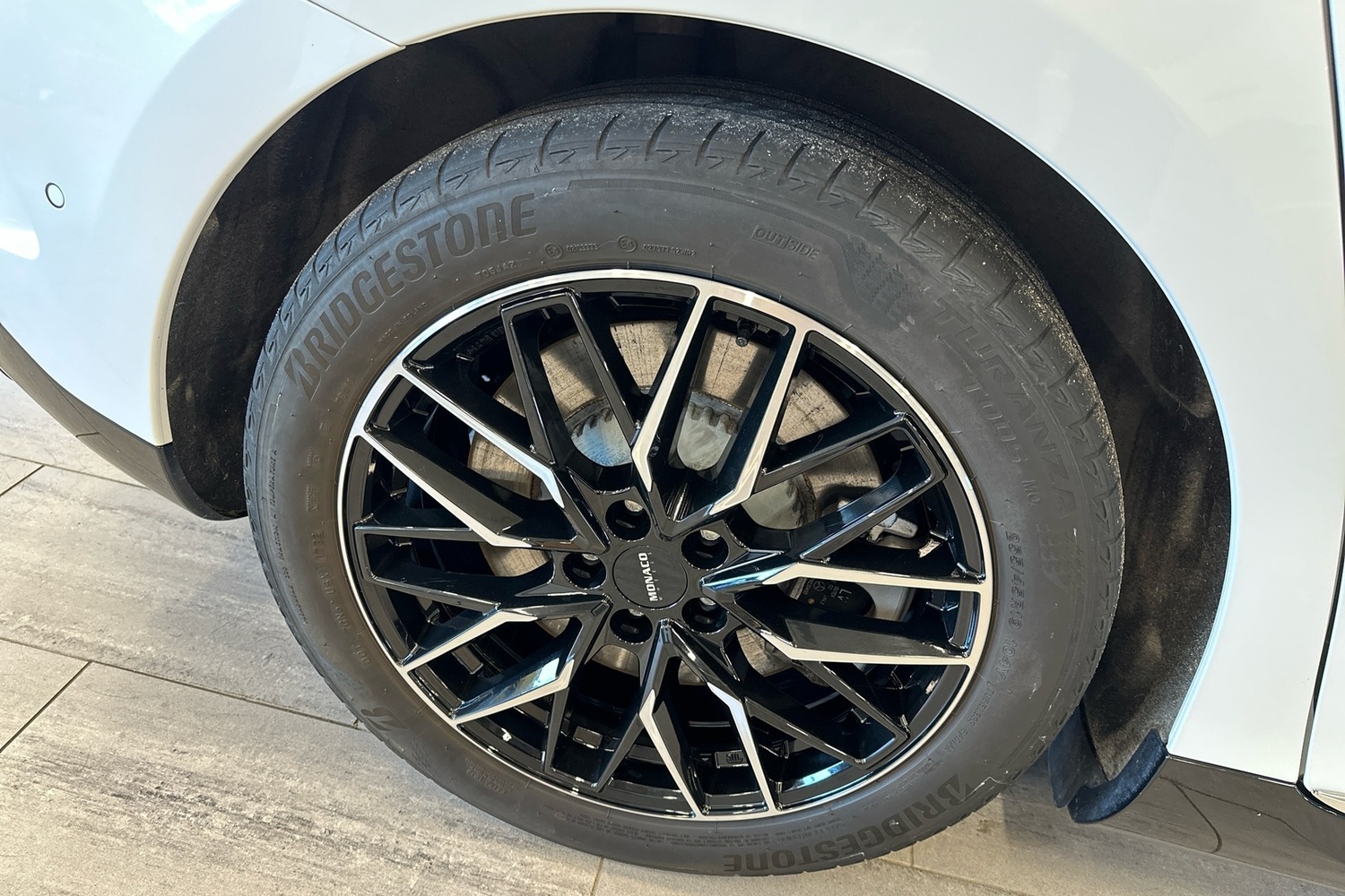 Mercedes-Benz EQE vaihtoauto
