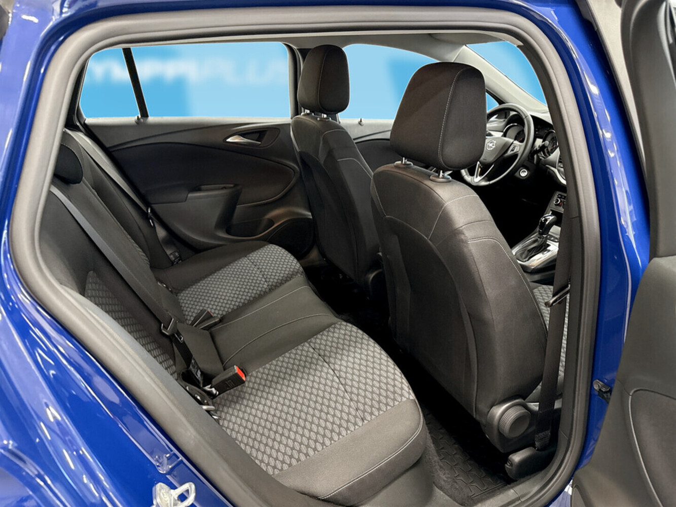 Opel Astra vaihtoauto